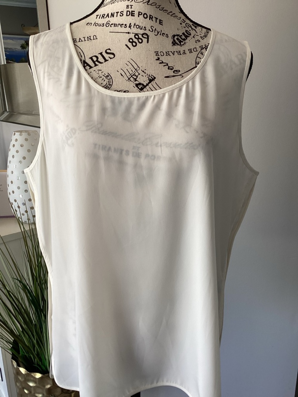 Chico's Cream Sleeveless Shell Top